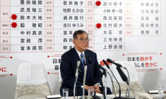 Le Premier ministre japonais Shigeru Ishiba s'exprime devant la presse dans les locaux du Parti libéral-démocrate (PLD, droite conservatrice) après avoir perdu la majorité à la chambre haute du Parlement aux élections, le 20 juillet 2025 à Tokyo ( POOL / Franck ROBICHON )