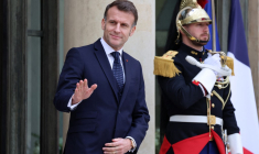 Emmanuel Macron à Paris, le 24 février 2026. ( AFP / LUDOVIC MARIN )