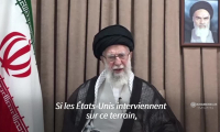 Ali Khamenei affirme que l'Iran ne se rendra jamais, menace les Etats-Unis