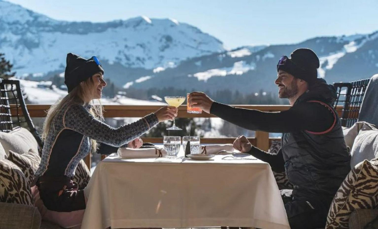 Et si vous profitiez de votre séjour aux sports d’hiver pour vous offrir un repas étoilé? ( crédit photo : Capture d’écran Instagram @ladamedepicle1920 )