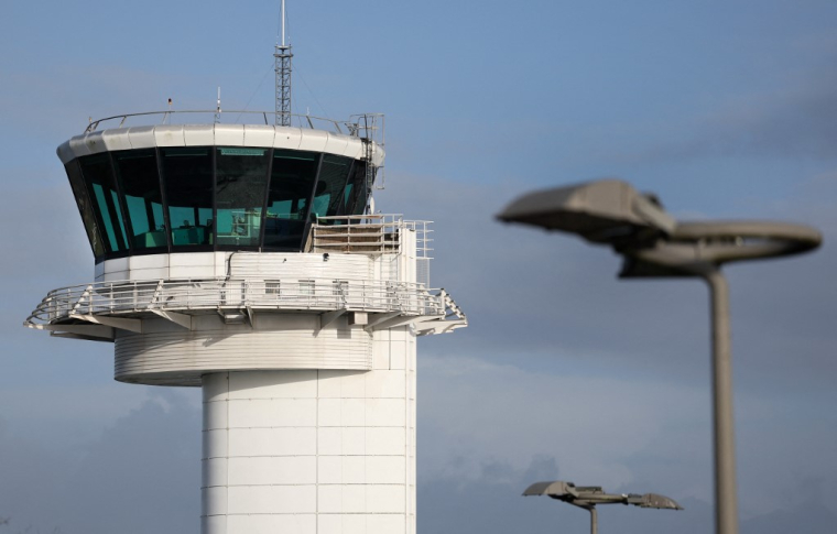 La tour de contrôle de l'aéroport Brest-Bretagne (illustration) ( AFP / FRED TANNEAU )