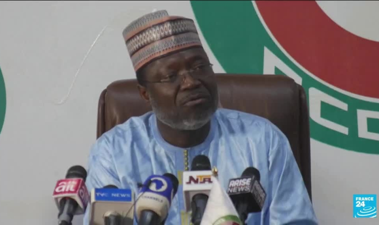 La France ferme son ambassade au Niger