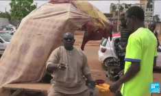 Plus de 350 Français rapatriés du Niger, le sentiment des Nigériens est mitigé