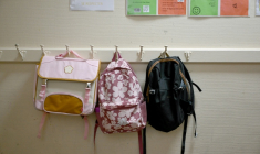 Plus de 850.000 enseignants reprennent lundi le chemin des classes pour une journée de rentrée, perturbée dans certaines académies par les conséquences d'une cyberattaque survenue cet été ( AFP / Bertrand GUAY )