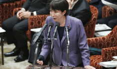 La Première ministre japonaise Sanae Takaichi lors d'une session au Parlement, le 27 février 2026 à Tokyo ( AFP / Kazuhiro NOGI )