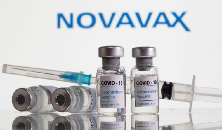 NOVAVAX PRÉVOIT DE LIVRER SES VACCINS À L'UE À PARTIR DE FIN 2021