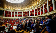 Les députés débattent la réforme des retraites à l'Assemblée nationale à Paris