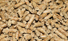 Face à l'explosion des prix du gaz et de l'électricité, le bois de chauffage et les granulés représentent une solution plus économe… pour l'instant. (Photo d'illustration) (Mrdidg / Pixabay)