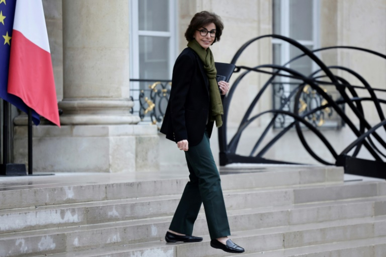 La ministre de la Culture Rachida Dati à la sortie de l'Elysée, le 21 avril 2025 à Paris ( AFP / STEPHANE DE SAKUTIN )