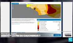 Los Angeles: un brasier alimenté par des vents "lance-flammes" qui devraient bientôt faiblir