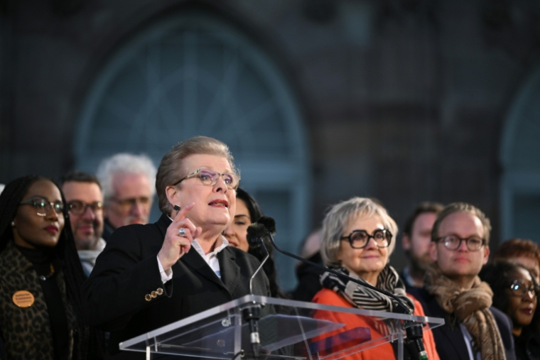 Catherine Trautmann, candidate à la mairie de Strasbourg, lors d'un meeting de campagne, le 18 mars 2026 à Strasbourg ( AFP / SEBASTIEN BOZON )