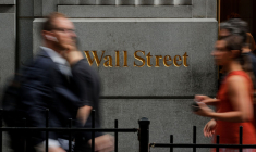 WALL STREET OUVRE EN HAUSSE