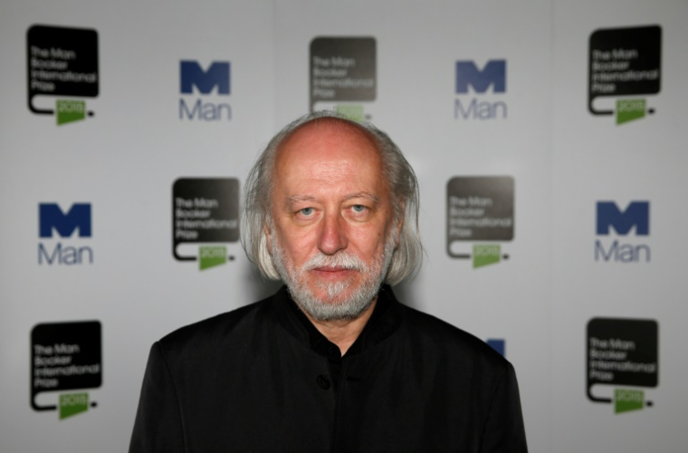 L'écrivain hongrois Laszlo Krasznahorkai, l'un des dix finalistes du prix Man Booker International 2015, au Victoria and Albert Museum de Londres, le 19 mai 2015 ( AFP / Adrian DENNIS )