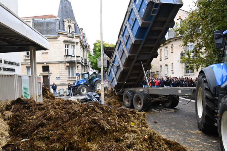 Colère des agriculteurs à Nancy, le 9 octobre 2024.  ( AFP / JEAN-CHRISTOPHE VERHAEGEN )