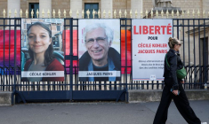 Iran: Les Français Cécile Kohler et Jacques Paris sont sortis de prison, dit Macron