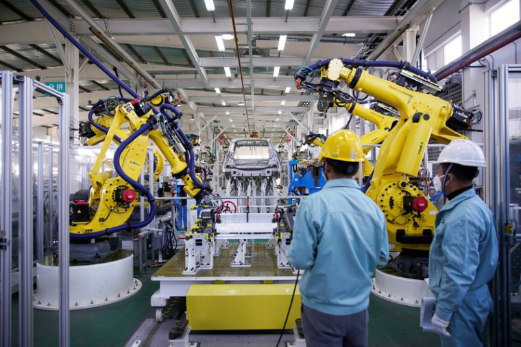CHINE: LA PRODUCTION INDUSTRIELLE BAT LE CONSENSUS ALORS QUE LA REPRISE S'ACCÉLÈRE