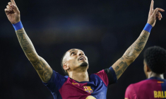 Hansi Flick et Raphinha explosent les compteurs en Ligue des champions