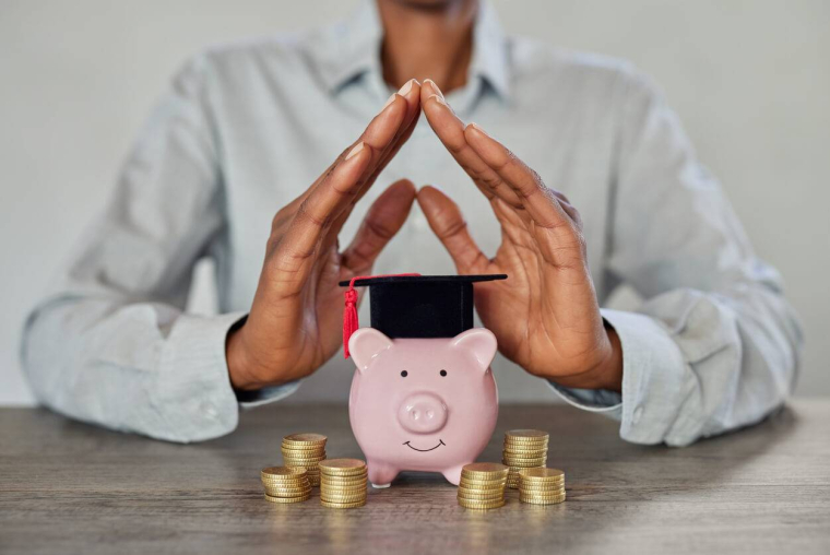 Quelles sont les conditions pour obtenir un prêt étudiant garanti par l'État (PEGE) ? / iStock.com - Ridofranz