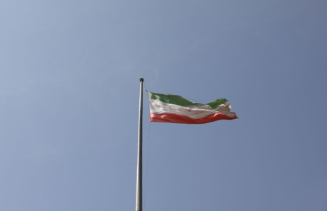 Le drapeau iranien à Téhéran