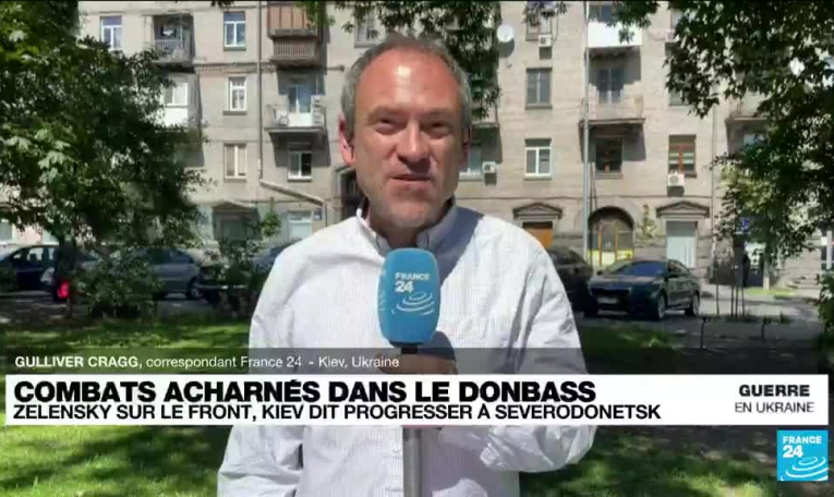 Ukraine : Zelensky s'est rendu près de la ligne de front dans le Donbass