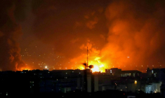 Frappes près de l'aéroport de Mehrabad à Téhéran, le 7 mars 2026 ( AFP / ATTA KENARE )