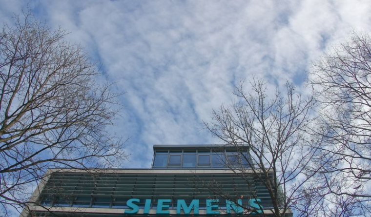SIEMENS REVOIT À LA HAUSSE SES PRÉVISIONS APRÈS LA REPRISE EN CHINE AU PREMIER TRIMESTRE