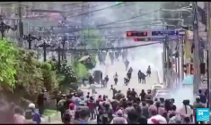 Pérou : deux morts dans les manifestations, la présidente veut avancer les élections