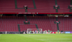 L’Ajax Amsterdam joue devant un seul supporter