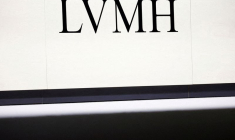 Le logo de LVMH, à Paris