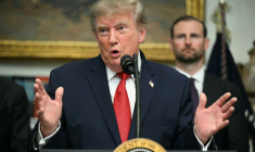 Le président américain Donald Trump à la Maison Blanche, le 19 août 2026 à Washington ( AFP / Jim WATSON )