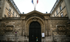 ( AFP / CHRISTOPHE ARCHAMBAULT )