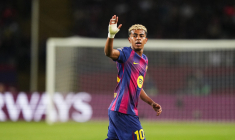 Le Barça domine Elche pour ne pas se laisser distancer