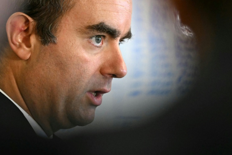 Le Premier ministre Sébastien Lecornu, le 11 octobre 2025 à L'Haÿ-les-Roses (Val-de-Marne) ( POOL / Martin LELIEVRE )