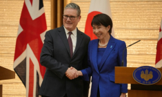 Le Premier ministre britannique Keir Starmer et son homologue japonaise Sanae Takaichi, le 31 janvier 2026 à Tokyo ( POOL / Kin Cheung )