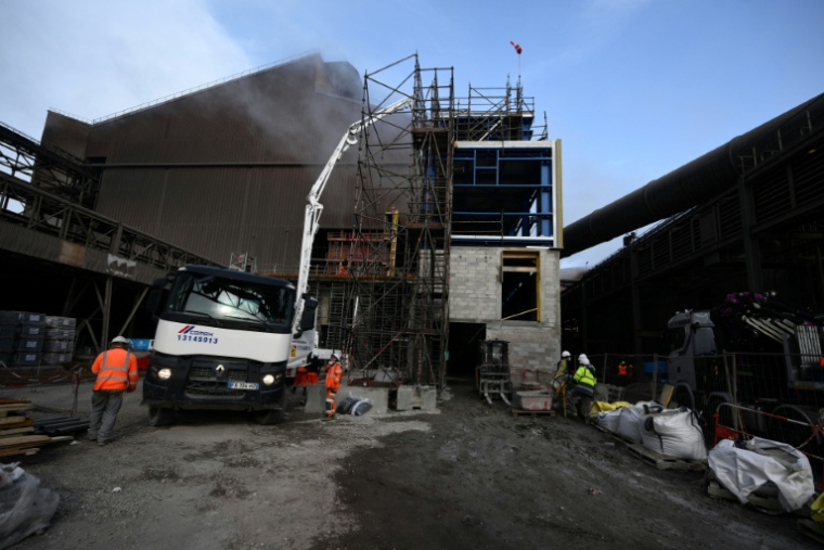 Le site de l'usine ArcelorMittal à Fos-sur-Mer, le 22 février 2023 dans les Bouches-du-Rhône ( AFP / Christophe SIMON )