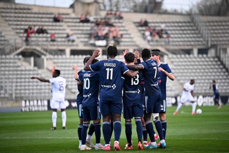 Ligue 2 : le Paris FC provisoirement dauphin
