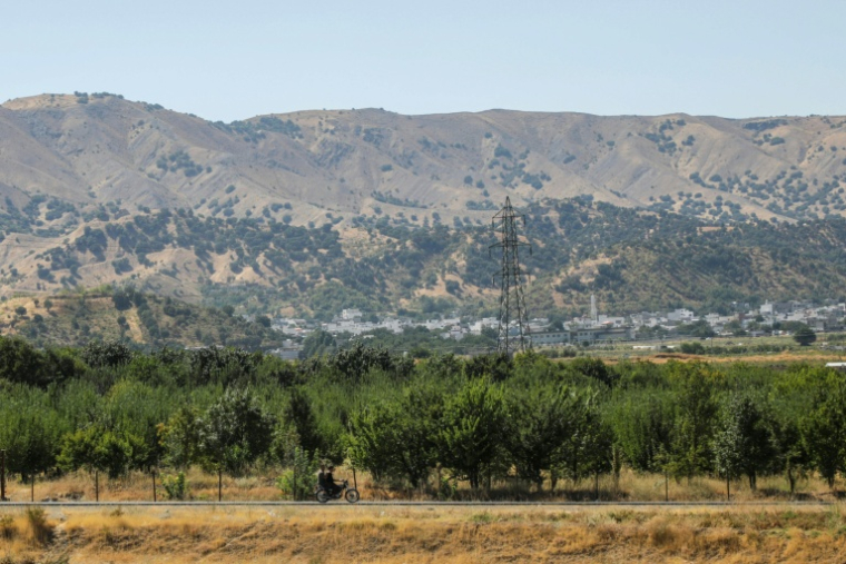 Une route du district de Penjwen, près de la frontière avec l'Iran, dans la région autonome du Kurdistan irakien, le 21 septembre 2026 ( AFP / Safin HAMID )