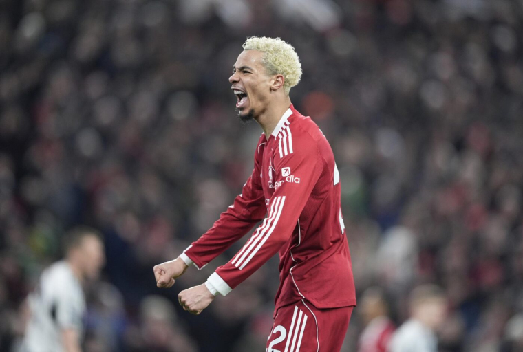 Le doublé éclair et salvateur signé Hugo Ekitiké