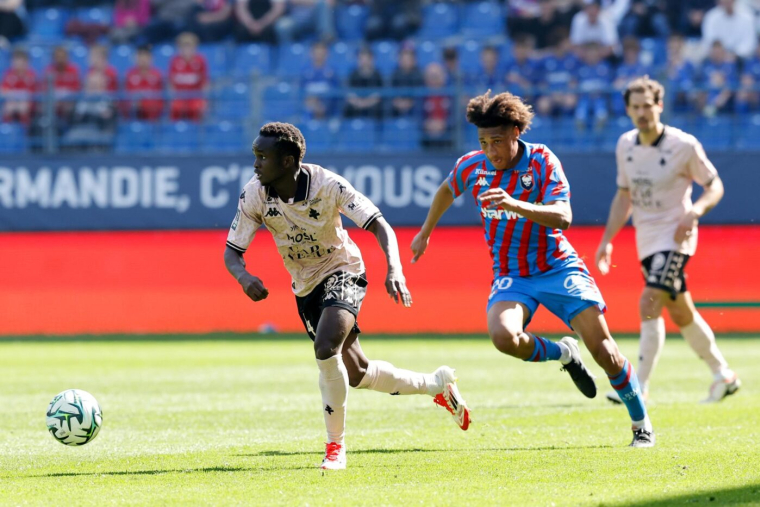 Metz freiné à Caen