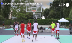 Dans sa ville natale, Wembanyama mêle échecs et matches