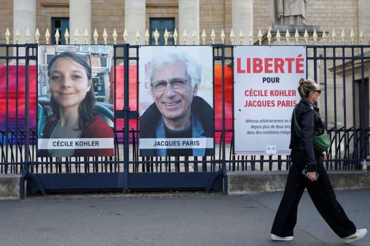 Iran: Les Français Cécile Kohler et Jacques Paris sont sortis de prison, dit Macron