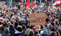 CORONAVIRUS/AUTRICHE: MANIFESTATION À VIENNE CONTRE LE CONFINEMENT ET LA VACCINATION OBLIGATOIRE