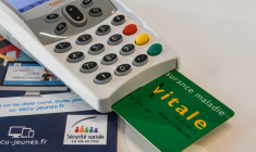 ( AFP / DENIS CHARLET )