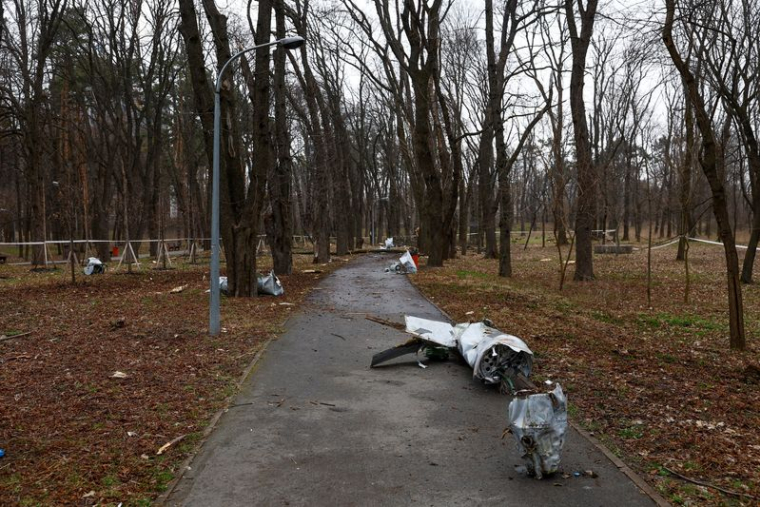 Conséquences d'un tir de missile russe à Kiev
