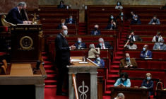 DÉBUT DE POLÉMIQUE SUR UN TEXTE INSTAURANT UN RÉGIME D'URGENCE PÉRENNE