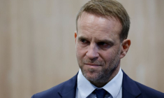 Le Ministre délégué à l'Industrie, Marc Ferracci, assiste à une visite présidentielle au Salon de l'automobile de Paris