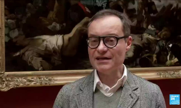 Au Louvre, la "Liberté guidant le peuple" révèle enfin ses vraies couleurs