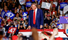 Le candidat républicain à l'élection présidentielle et ancien président des États-Unis Donald Trump lors d'un rassemblement à Las Vegas