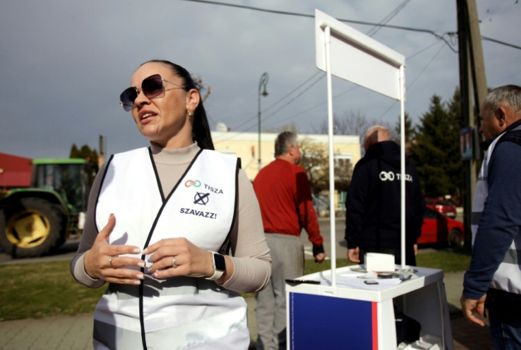 Krisztina Menczel, le 23 mars 2026, à Jaszfenyszaru, en Hongrie ( AFP / Peter Kohalmi )
