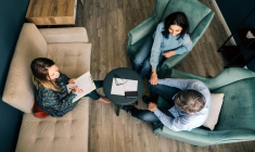 La soulte est une somme d’argent versée pour équilibrer les parts lors d’un partage de biens. Cette compensation financière permet de rétablir l‘égalité entre les co-propriétaires.